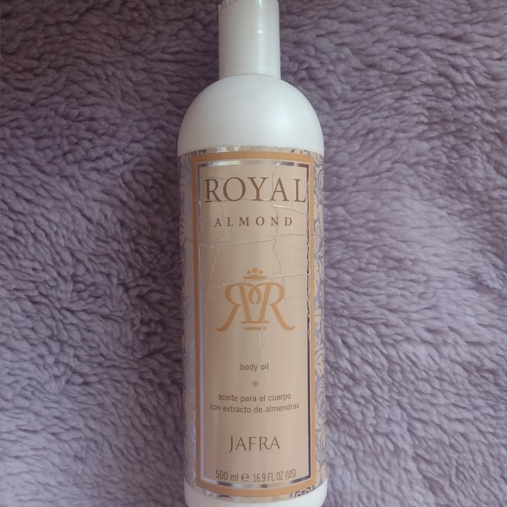 photo of Jafra Royal Almond Body Oil shared by @laebanal on  10 Nov 2021 - review