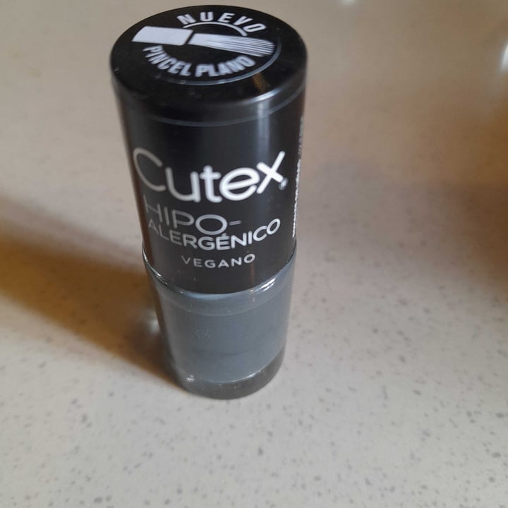 photo of Cutex Esmalte de uñas shared by @ana on  03 Apr 2022 - review
