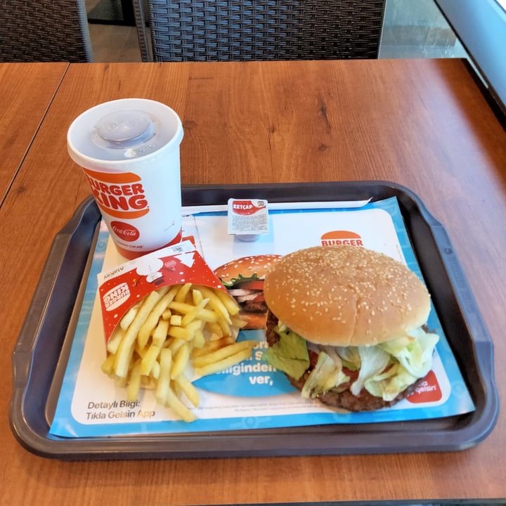 photo of Burger King Plant Based Whooper Menu shared by @joolio on  27 May 2022 - review