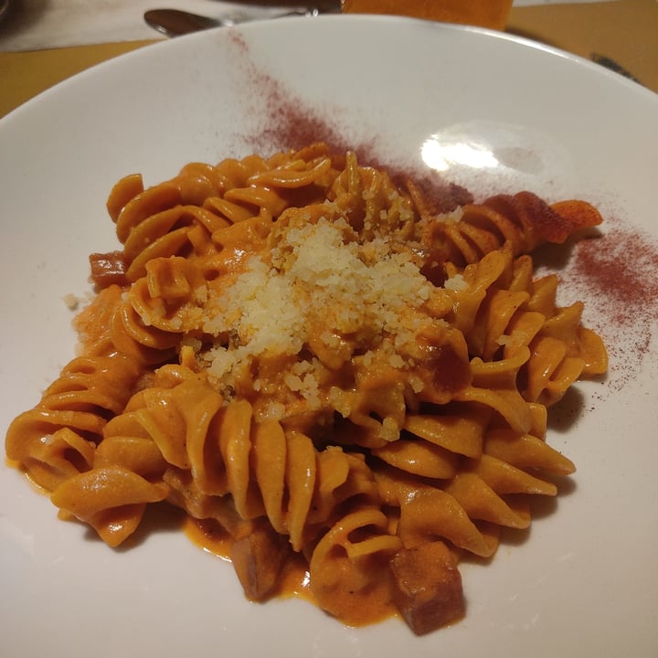 photo of Coroncina veggie country relais Fusilli al “fumè” shared by @lauranguis on  09 Sep 2022 - review