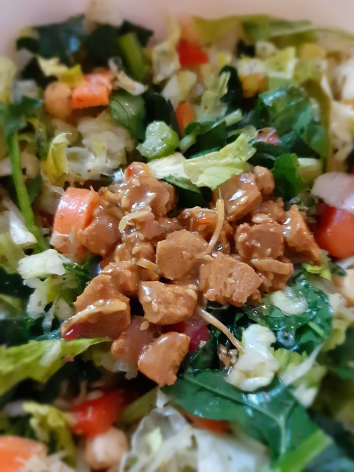 photo of Loma Linda Sesame Ginger Fishless Tuna shared by @nico-aguilera on  27 Feb 2020 - review