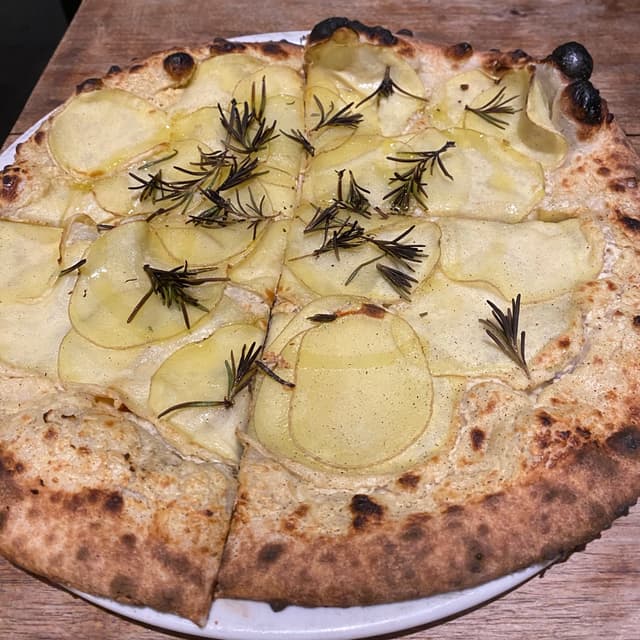 「Potato Pizza」の料理の写真