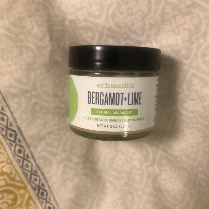 photo of Schmidt's Bergamot + Lime Deodorant Jar shared by @sukkari on  05 May 2020 - review