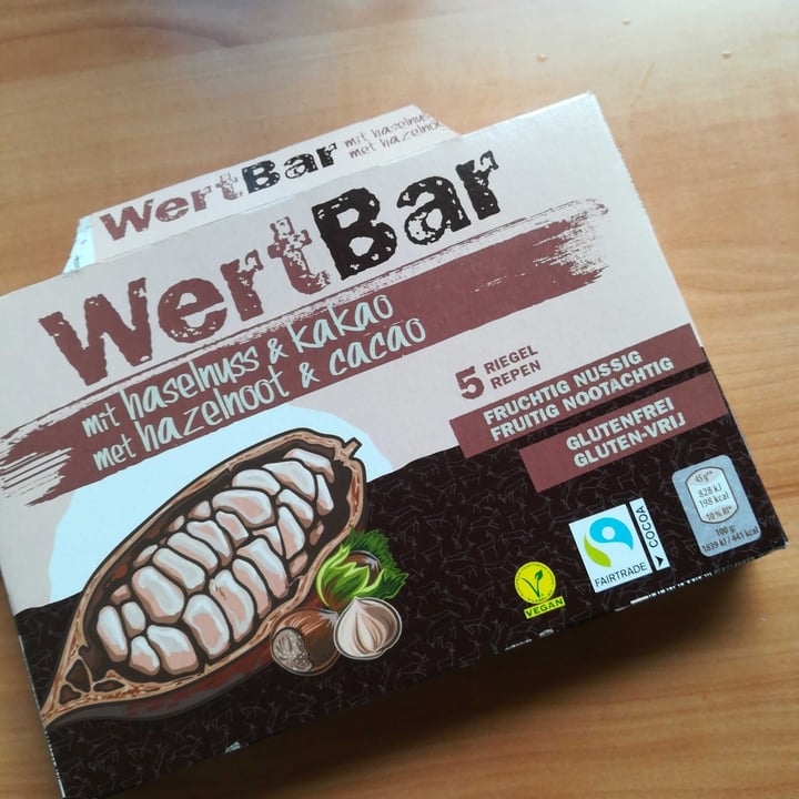 photo of Wertbar Haselnuss & Kakao Riegel shared by @viktoria139 on  18 Aug 2020 - review