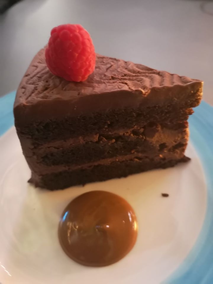 photo of Privé Jewel Changi Airport 85% Dark Chocolate Cake shared by @raffymabanag on  02 Sep 2019 - review