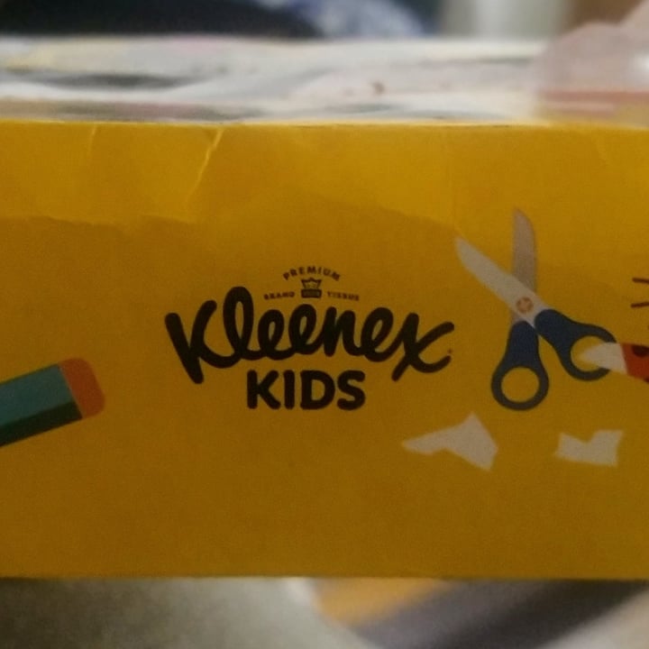 review photo of Kleenex Lenços descartáveis shared by @cristianerc on 20 Jun 2022 - review