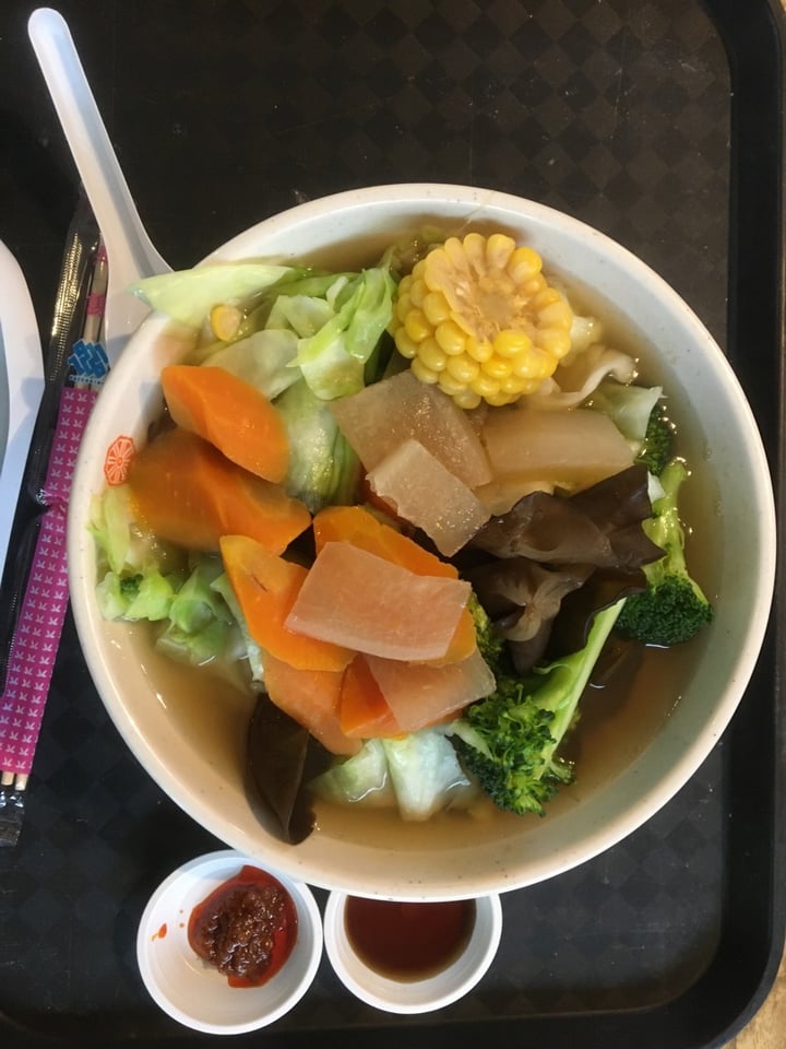 photo of Handmade Noodles and Dumplings Vegetarian Noodles shared by @meetbuch22 on  02 Feb 2020 - review