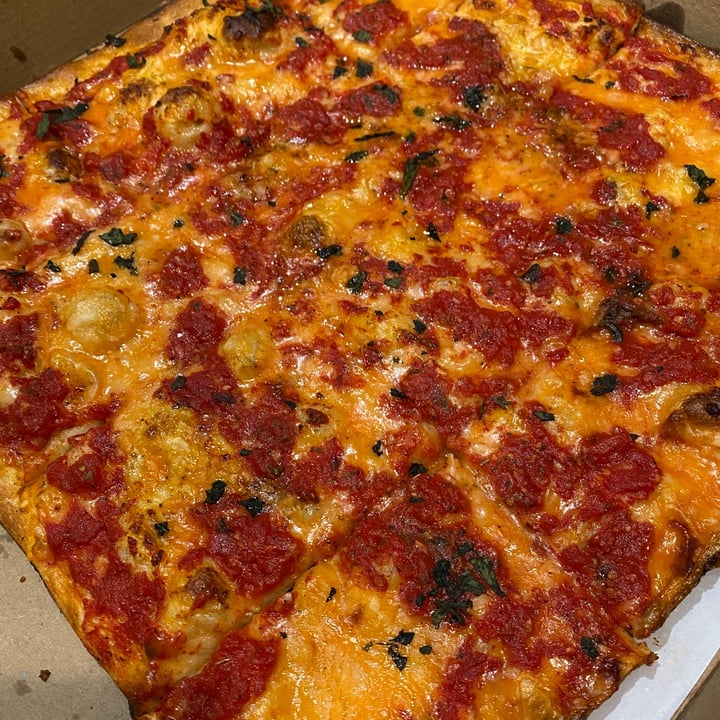 photo of Francesco's Pizzeria Vegan Pizza shared by @virajbhalani on  19 Jun 2021 - review