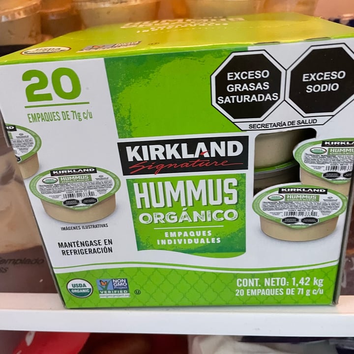 photo of Kirkland Signature Hummus shared by @elenix on  10 Jun 2022 - review