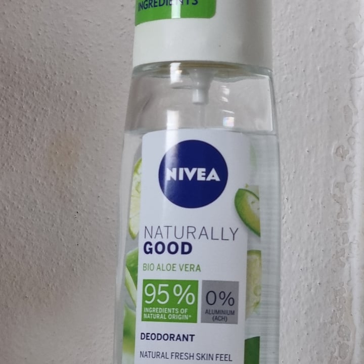 photo of Nivea Deodorante naturally good spray shared by @nonsoloila on  14 Apr 2022 - review