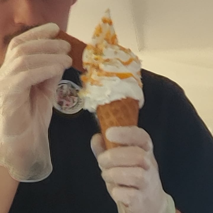 review photo of The Happy Cow Icecream Van Soft Serve Whippy Ice Cream shared by @maiagaia on 15 Nov 2022 - review