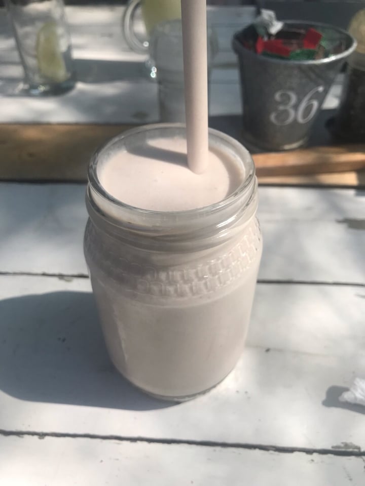 photo of Sagewood Cafe Vegan Nut Banana Milkshake shared by @shanwels on  16 Sep 2019 - review