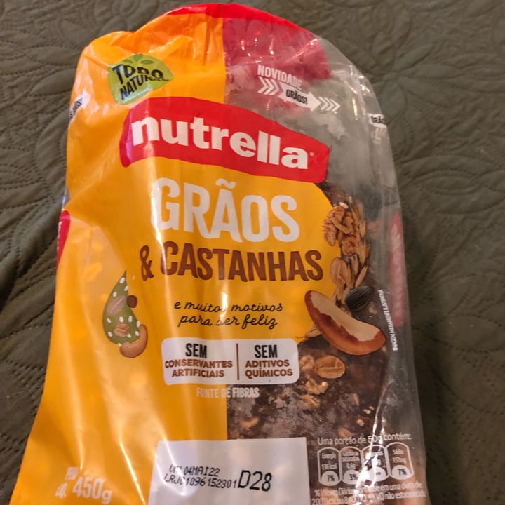 review photo of Nutrella Pão grãos e castanhas shared by @flaviodelgado on 25 Apr 2022 - review