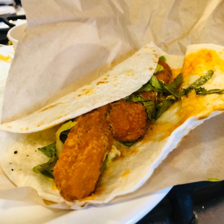 photo of Veggie Grill Two Buffalo Mini Wraps shared by @moustachedvegan on  27 Jun 2021 - review