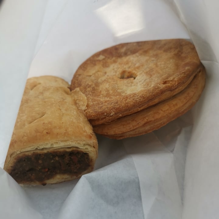 photo of Flour of Life Bakery Sausage Roll shared by @braddles on  21 Oct 2020 - review
