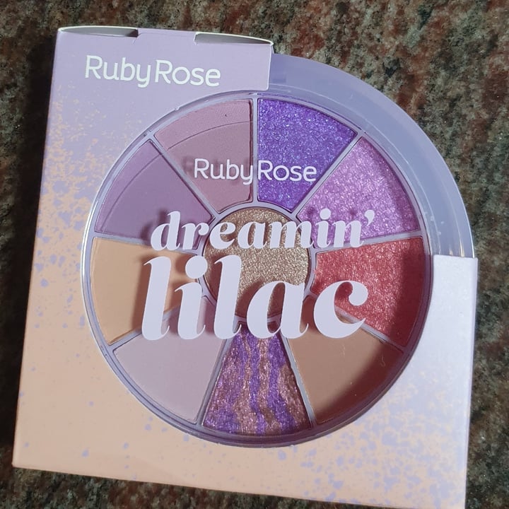 review photo of RubyRose Dreamin' Lilac - sombra matte shared by @meloraxel on 09 May 2022 - review