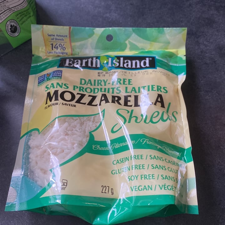 photo of Earth Island Dairy-Free Mozzarella Shreds shared by @veganmika on  13 Feb 2021 - review