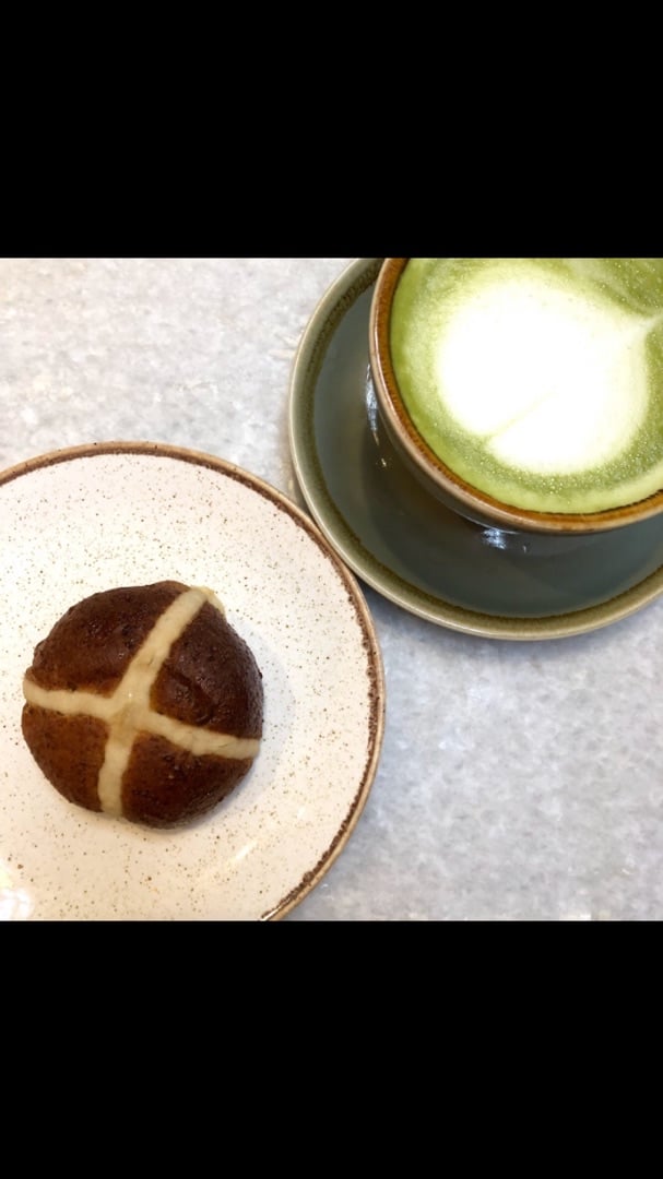 photo of Deliciously Ella Hot Cross Buns shared by @frunzi on  04 Apr 2020 - review