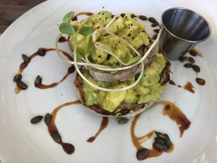 photo of Peregrine Farm Stall Avocado Toast shared by @ethanmyers on  19 Dec 2019 - review