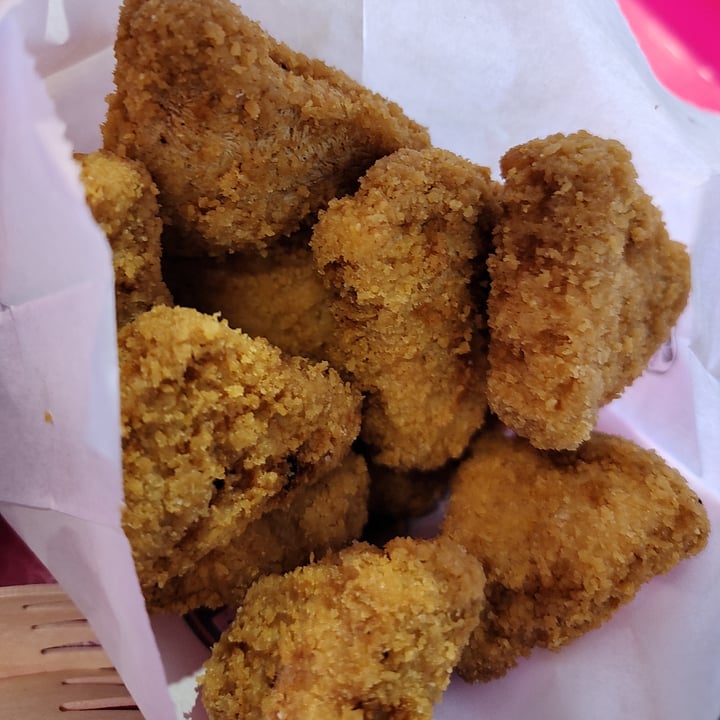 photo of VEGAN FOX Nuggets shared by @fergielu on  18 Sep 2022 - review