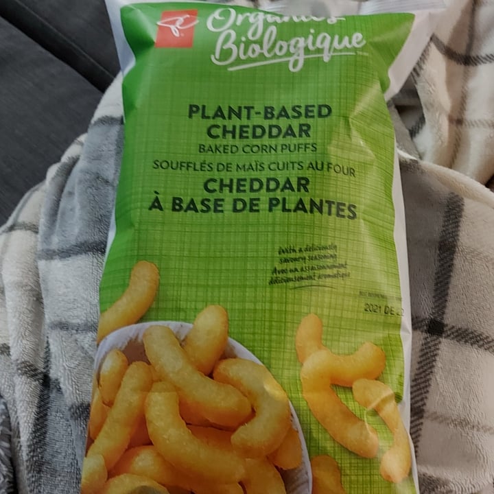 photo of President's Choice Plant-based Cheddar Baked Corn Puffs shared by @svraphael88 on  03 May 2021 - review