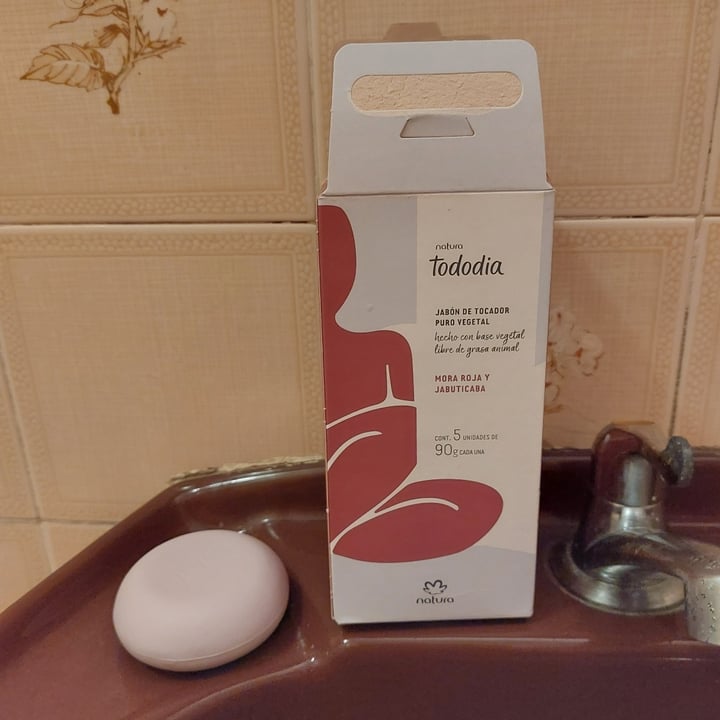 review photo of Natura sabonete em barra amora Vermelha E Jabuticaba shared by @richardkummellipke on 05 May 2022 - review