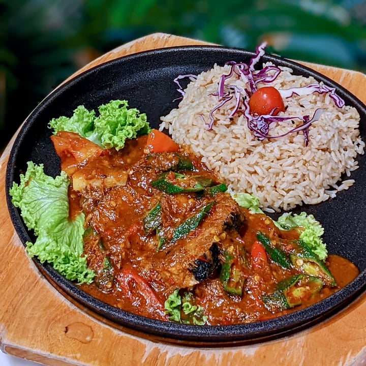 photo of Mother Earth Vegetarian Hotplate Assam Fish Rice shared by @xinru-t on  11 Jul 2022 - review