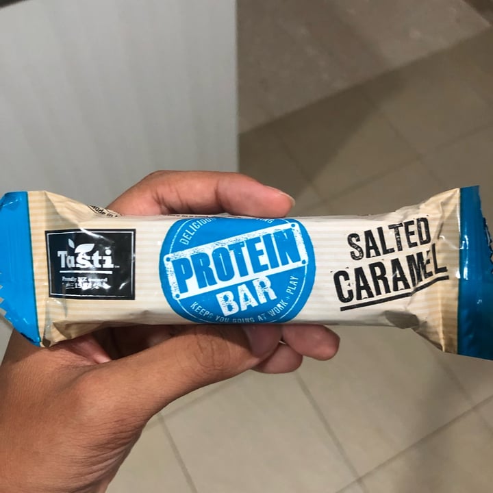 photo of Tasti Salted Caramel Protein Bar shared by @shan1ce on  02 Apr 2022 - review