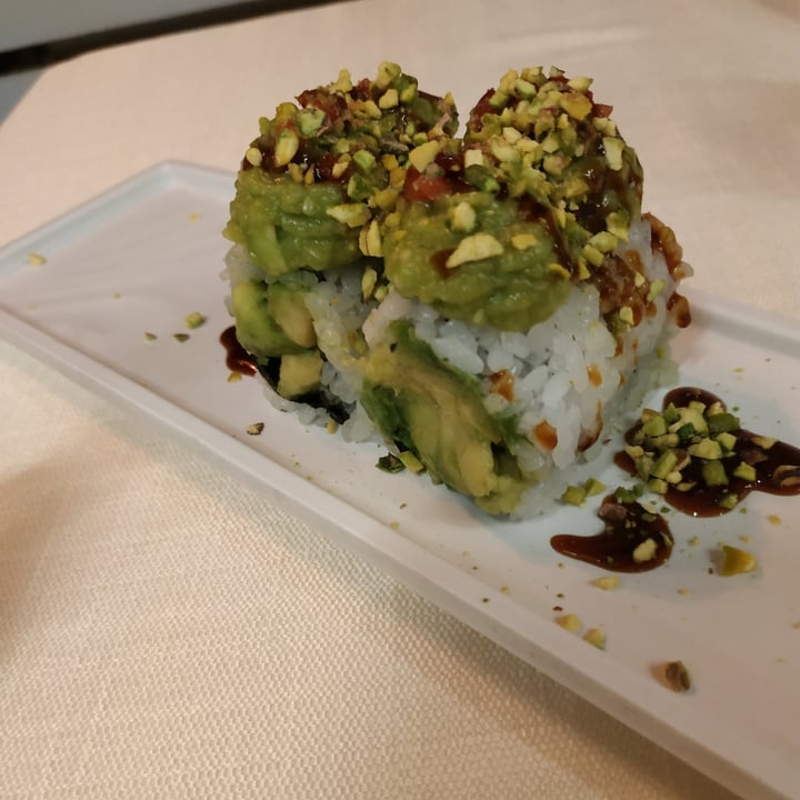 photo of Toyo Pistacchio Roll shared by @niniane on  28 May 2022 - review