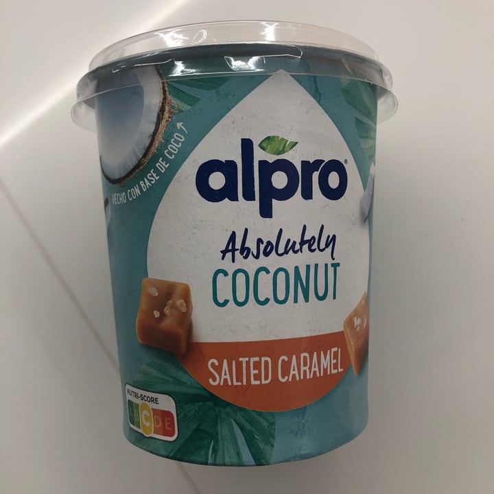 photo of Alpro Absolutely Coconut Salted Caramel shared by @canelitolluna on  21 Jun 2022 - review