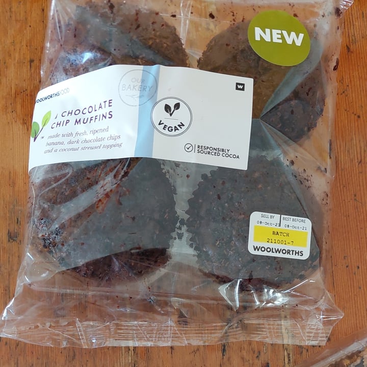 photo of Woolworths Chocolate chip Muffins shared by @lianapapa on  06 Oct 2021 - review