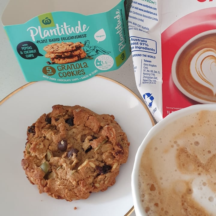photo of Plantitude Granola Cookies shared by @crazyvegancatlady on  18 Nov 2022 - review