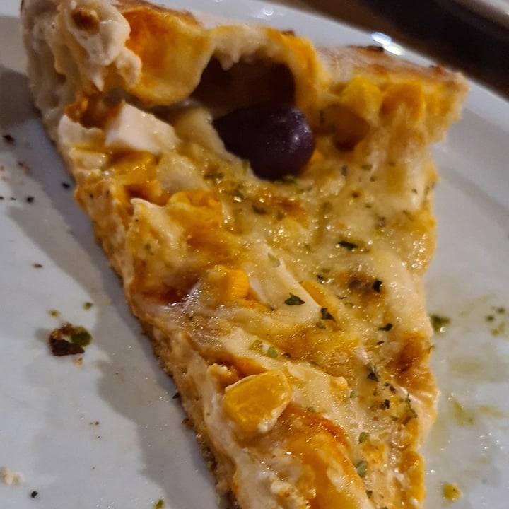 photo of Fratelli Basilico Pizzaria Vegana Pizza Petrella shared by @vivianmaximo on  25 Sep 2021 - review
