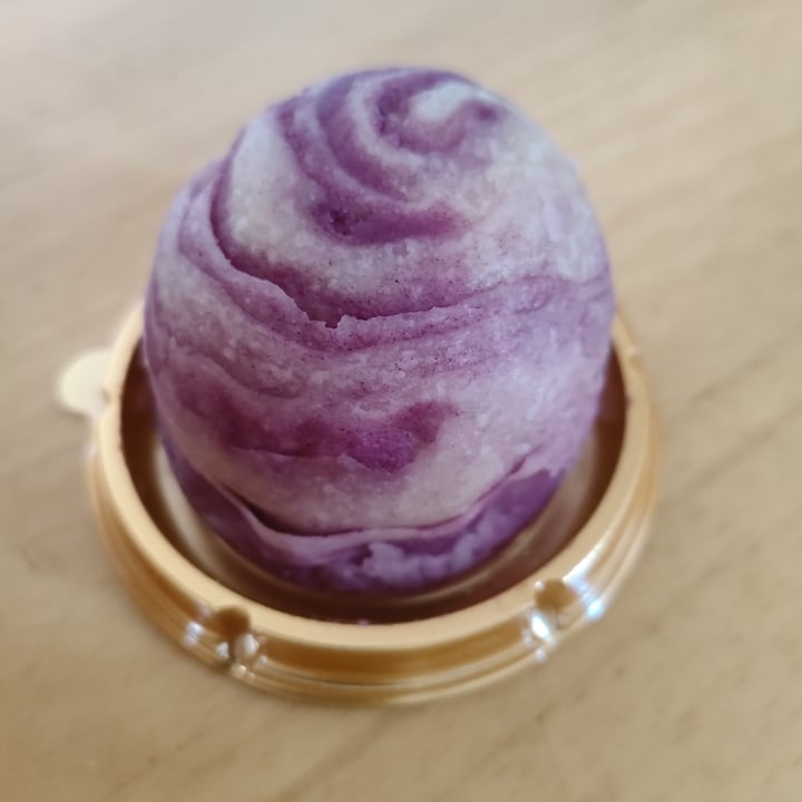 review photo of Simple Veggie Vegan Salted Egg Yolk Pastry (Purple Yam) shared by @lickmyveg on 21 Feb 2021 - review