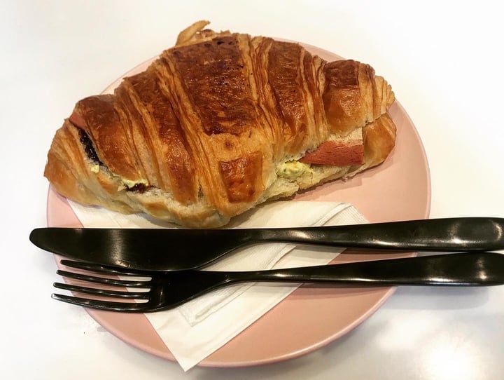 review photo of Weirdoughs (Temporarily Closed) Beacon and egg croissant shared by @katharinakk on 03 Mar 2020 - review