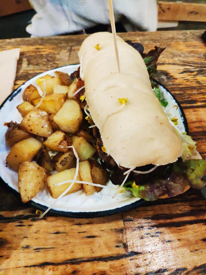 review photo of Estilo Veggie Lomito Gourmet shared by @agosq1 on 09 Nov 2019 - review
