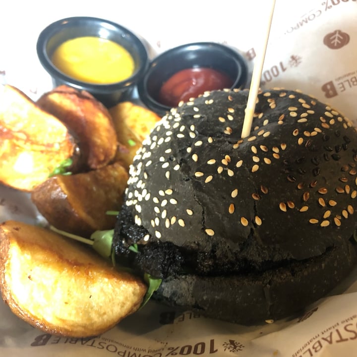 photo of Genius Central Singapore Portobello Mushroom Burger (Veganized) shared by @noll-fyra on  22 Mar 2022 - review