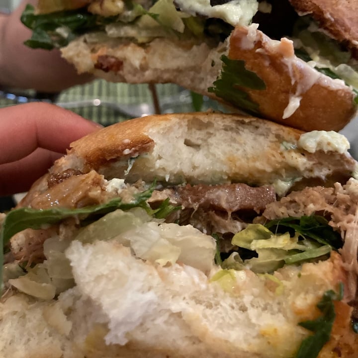 photo of Cavoli Nostri Ceylon Slider shared by @fantantosh on  06 May 2022 - review