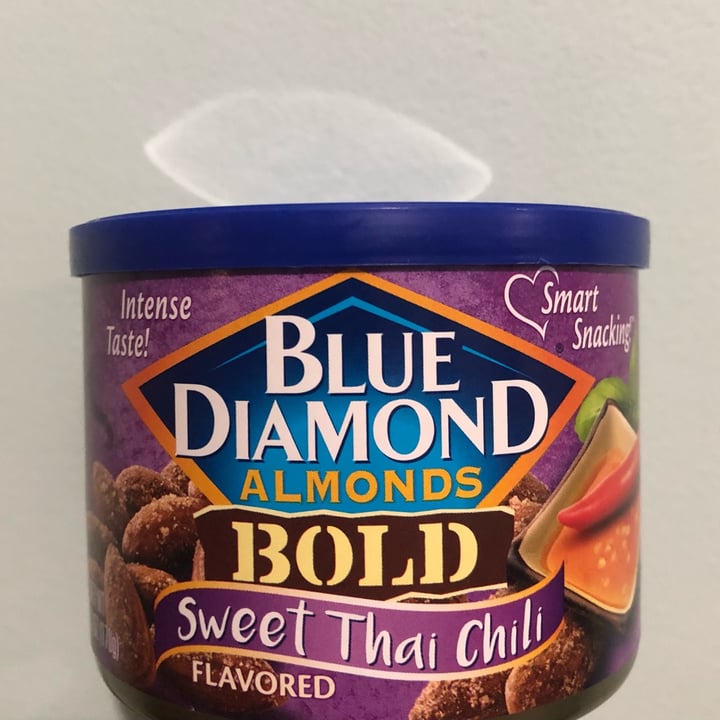 photo of Blue Diamond Sweet Thai Chili Almonds shared by @oliviazheng on  11 Dec 2021 - review