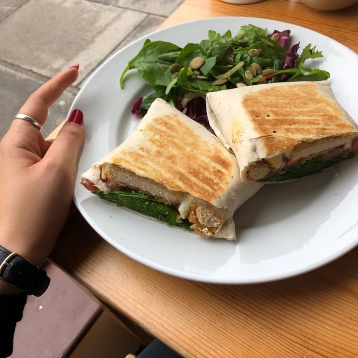 photo of Chapter One Coffee Shop Sweet Chilli Chicken Wrap shared by @actofcynic on  30 Jul 2020 - review