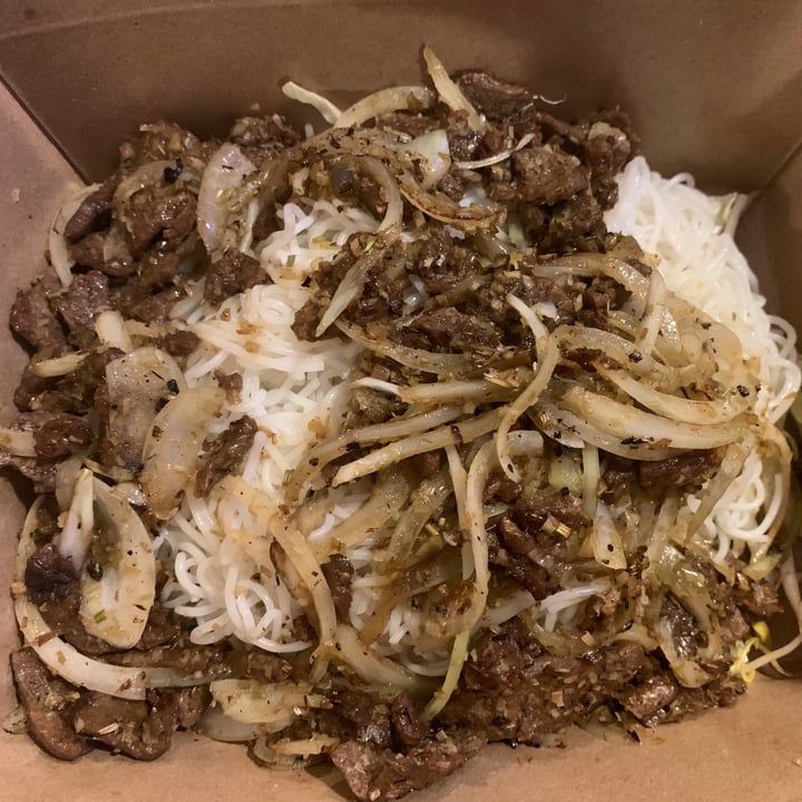 photo of Loving Hut Orange Yogi Rice and Lemon Grass Noodle shared by @tiffany316 on  18 Oct 2020 - review