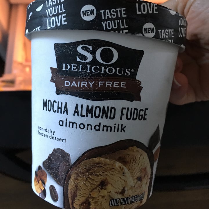 photo of So Delicious Dairy Free Mocha Almond Fudge Ice Cream shared by @sdigiacomo on  05 Nov 2020 - review