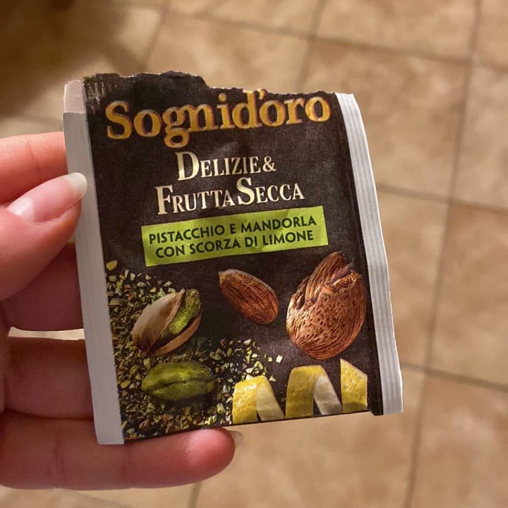photo of Sognid'oro Delizie di frutta secca - pistacchio e mandorle con scorza di limone shared by @frappa on  20 Oct 2022 - review