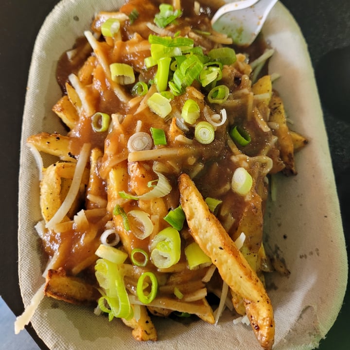 photo of Valiant's Barrie Poutine shared by @leo on  15 Oct 2021 - review