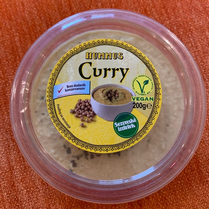 photo of My Best Veggie Hummus Curry shared by @slovenianveganfinds on  09 Jun 2021 - review