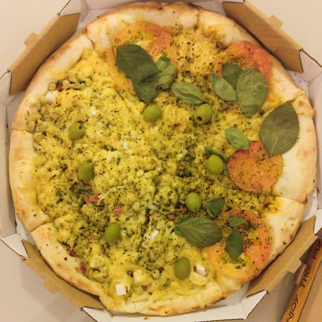 Photo of the dish “1/2 Margherita 1/2 portuguesa”