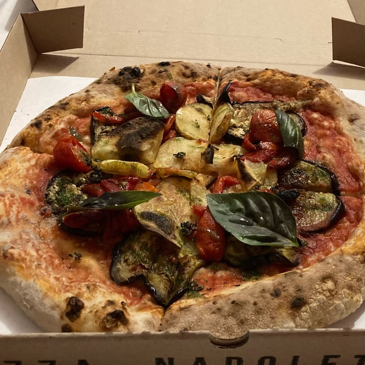 photo of Pizzeria LaTana Pizza Ideas Del Huerto shared by @flormora on  10 Feb 2022 - review