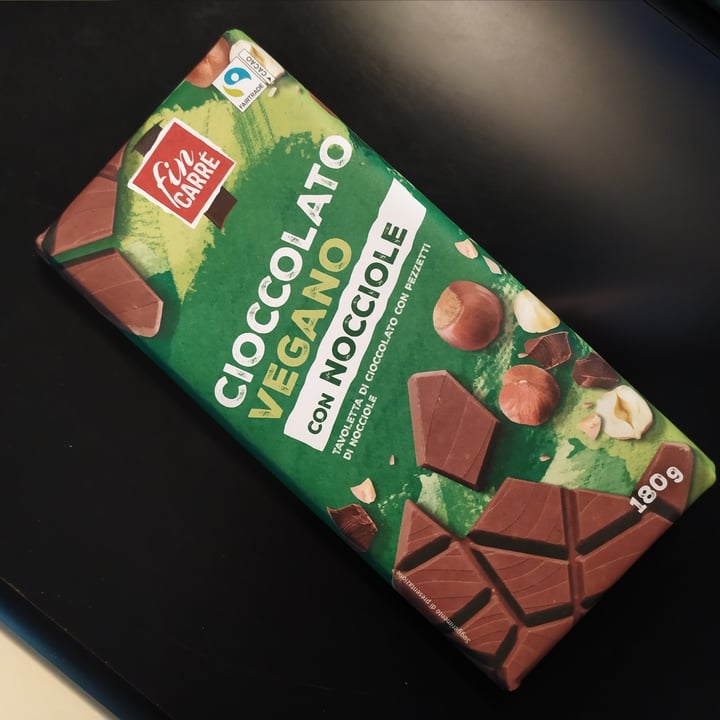 photo of Fin Carré Cioccolato vegano con nocciole shared by @greyalice on  10 Apr 2022 - review