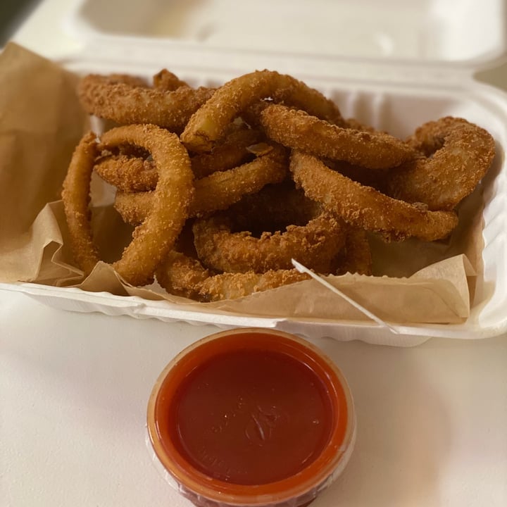 photo of Down to Earth Organic & Natural - Kakaako onion rings shared by @johnthevegan on  29 Jun 2022 - review