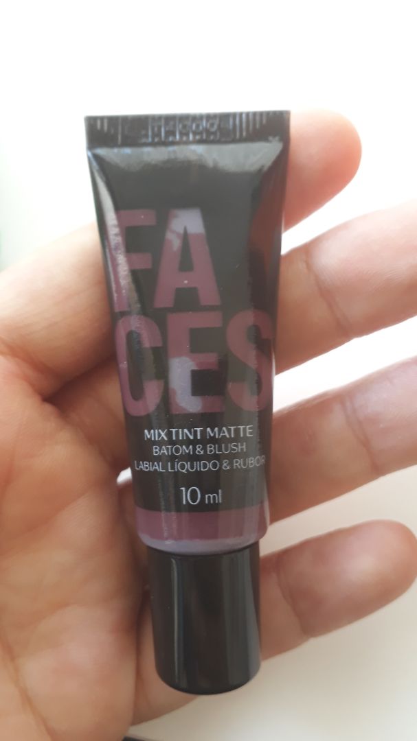 photo of Natura Labial  líquido shared by @yanifrida on  10 Dec 2019 - review